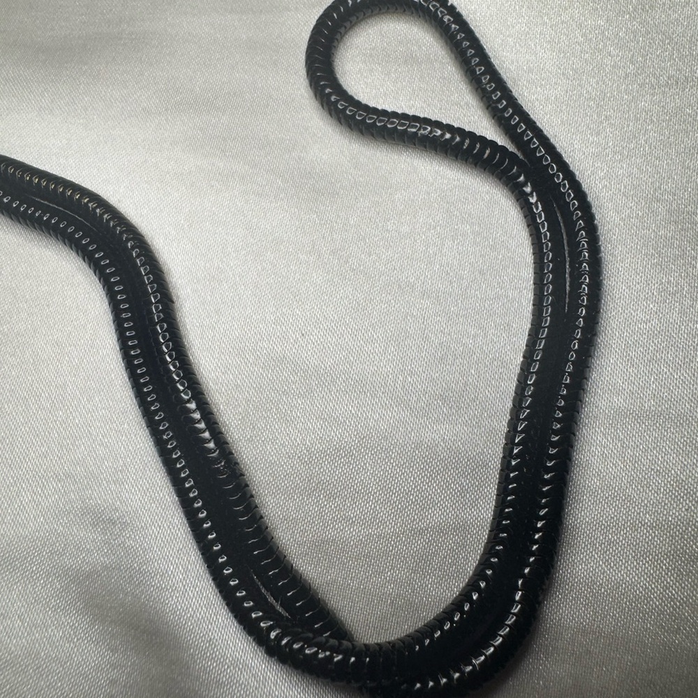 Elegant Black Women's Bag - Picture 3 of 10